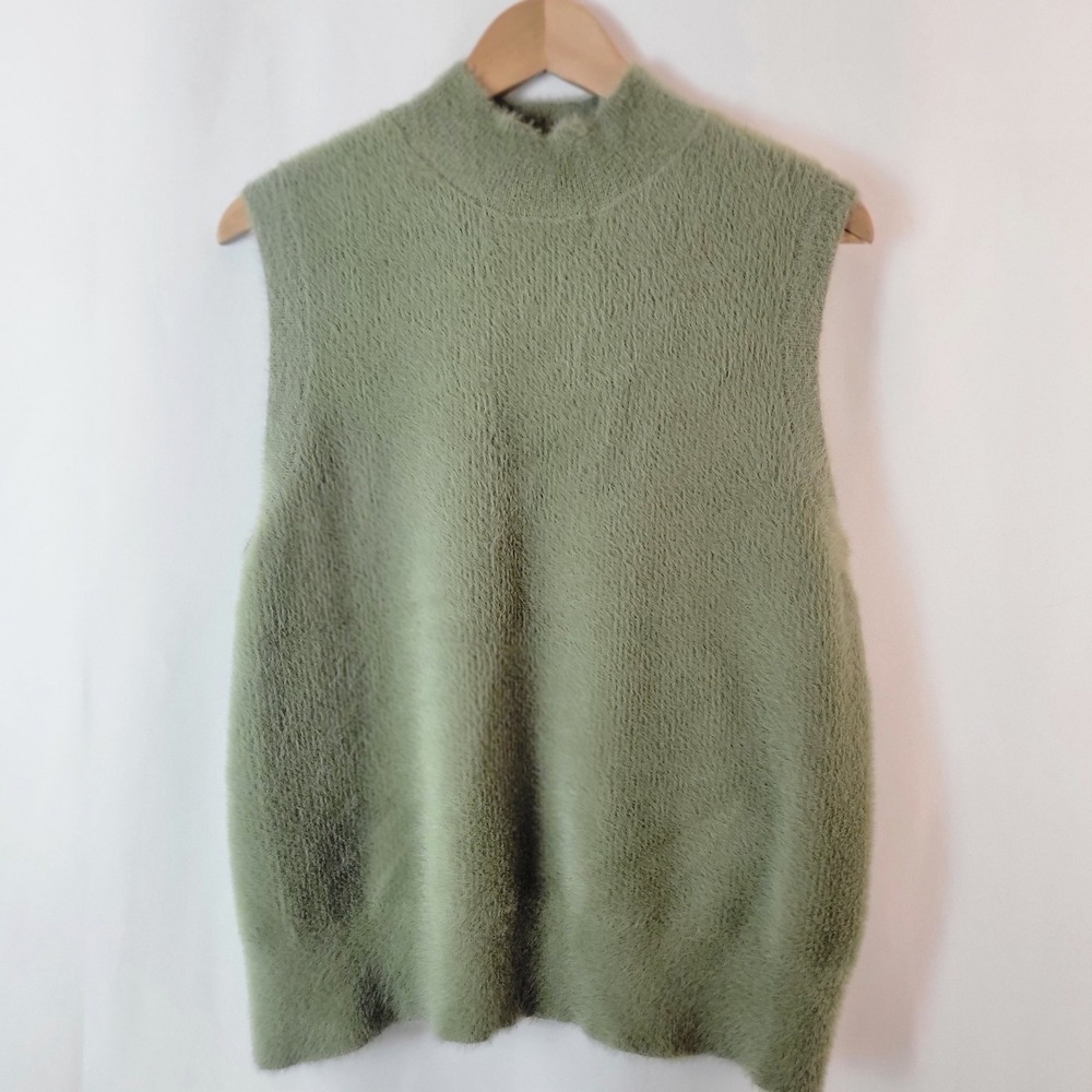 Bailey 44 Womens XL Sage Green Fuzzy Eyelash Knit Mock Neck Sweater Vest Top